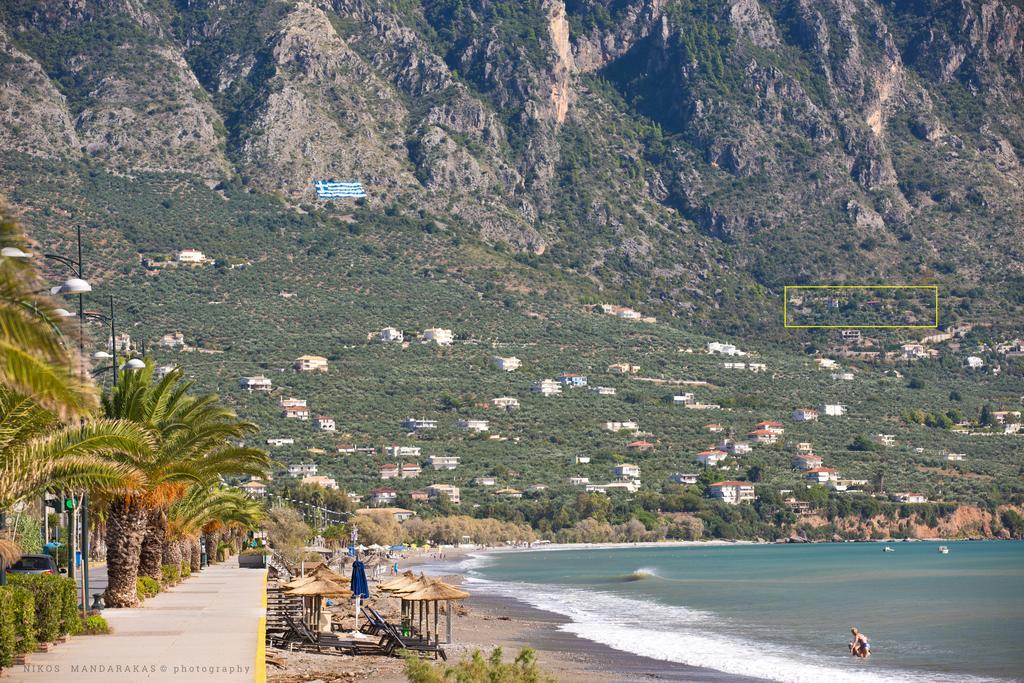 Villa Mos Каламата Екстериор снимка