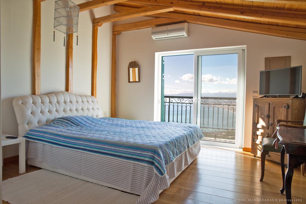 Villa Mos Каламата Екстериор снимка